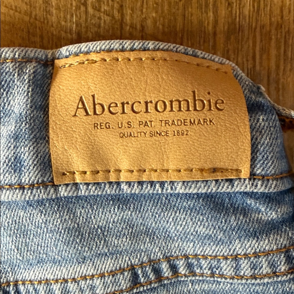 Abercrombie Kids Girls High Rise Wide Leg Blue Jeans With Ruffled & Bow 13/14 L - Picture 3 of 8